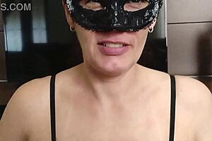 Casal Fazendo Sexo Escondido No Banheiro A Puta Ficou Com A Cara Cheia De Porra