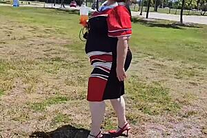 Класическа зряла дама споделя приключението си за разглеждане с теб