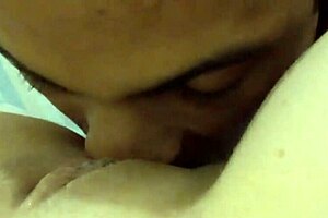 Have you seen this blonde milf's pussy fetish?